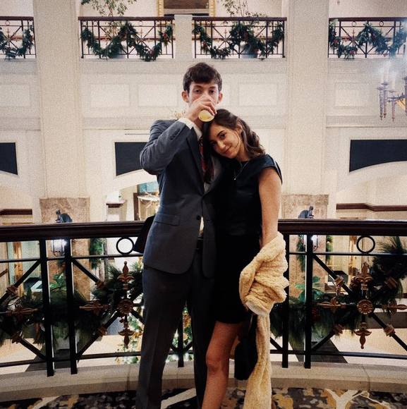 Meet your Posher, Sarah - Picture 1 of 1